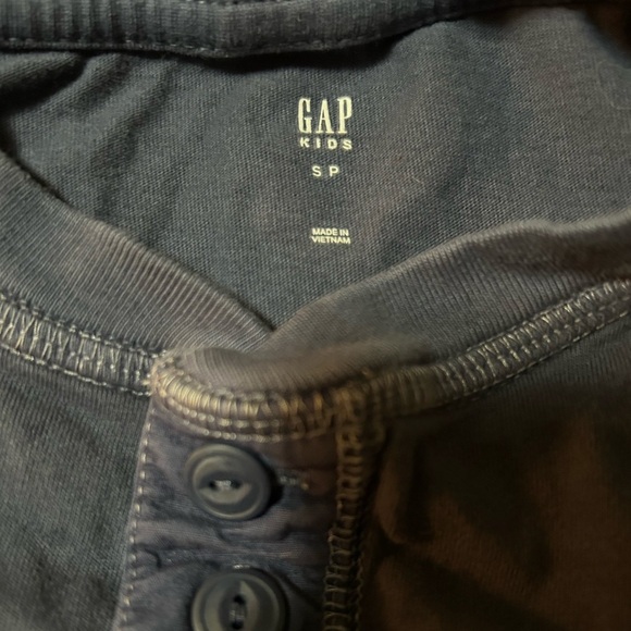 Blue GAP Boys T-shirt Size Small - Picture 2 of 5